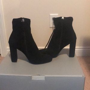 Black Steve Madden suede booties